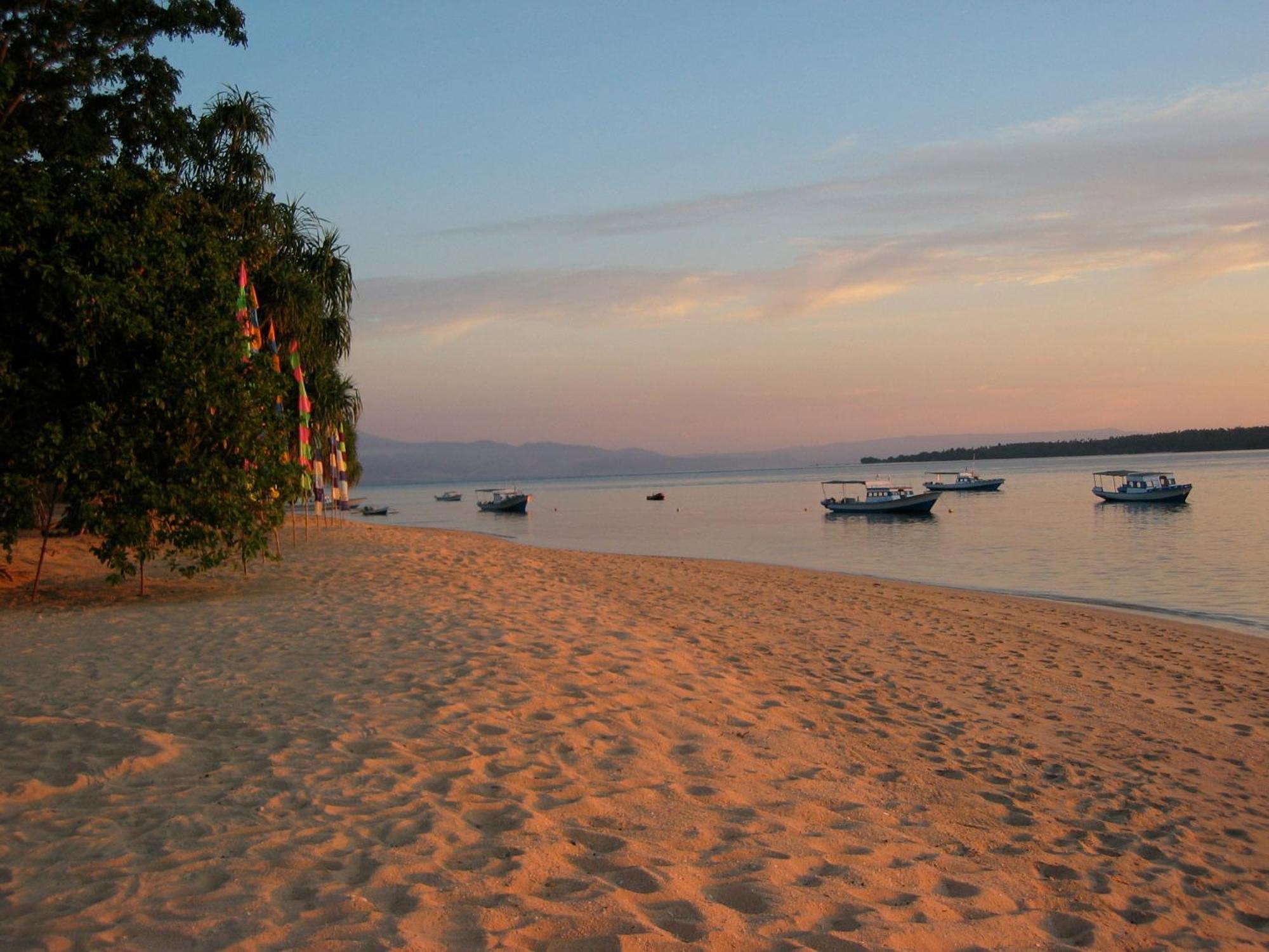 Siladen Resort & Spa Бунакен Экстерьер фото